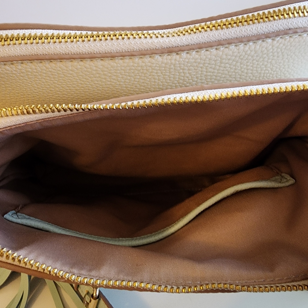 Nanette Lepore Cream & Light Blue Sullivan Three-Compartment Crossbody Bag NWT - Picture 8 of 10